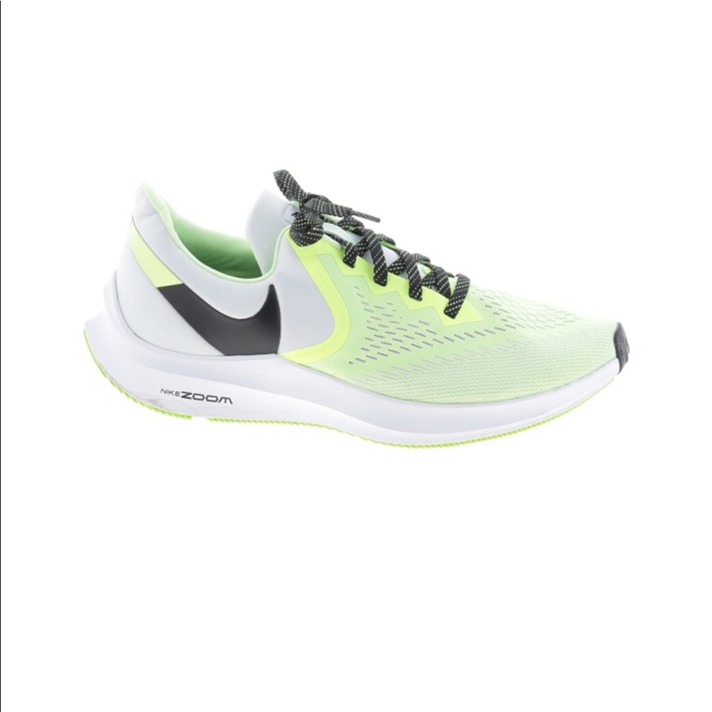Nike Zoom sneakers - Like NEW size 11